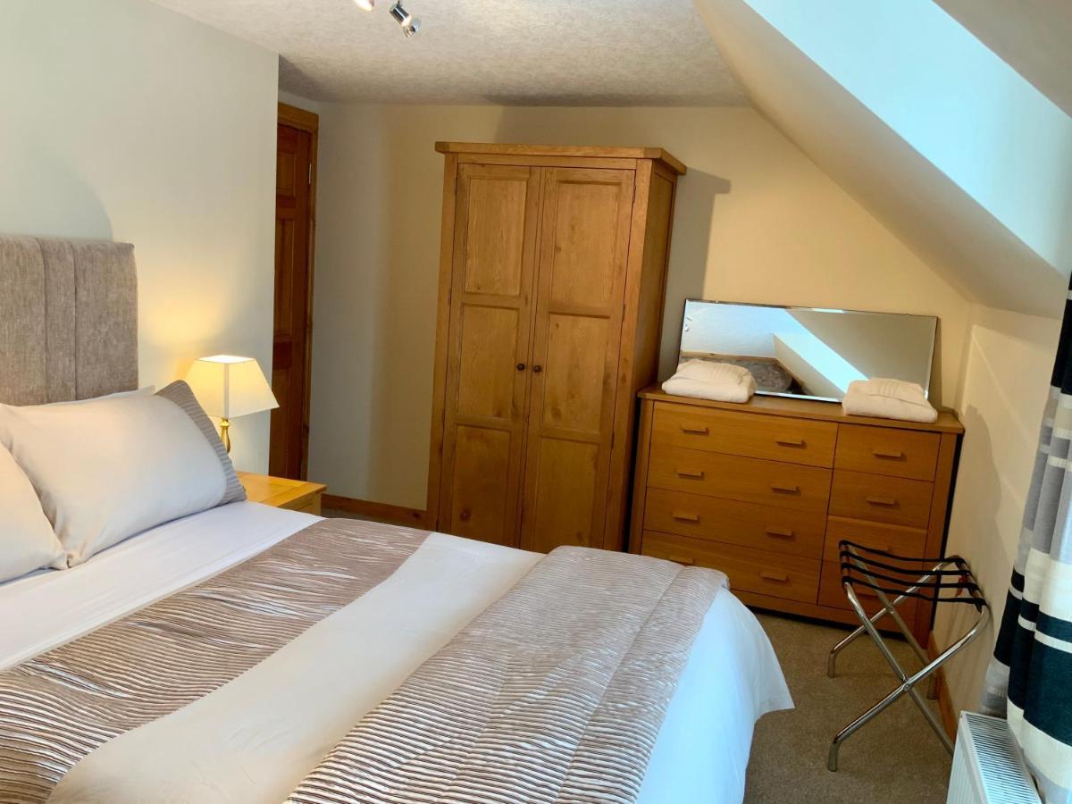 No 10 The Cottage Inverness Bagian luar foto